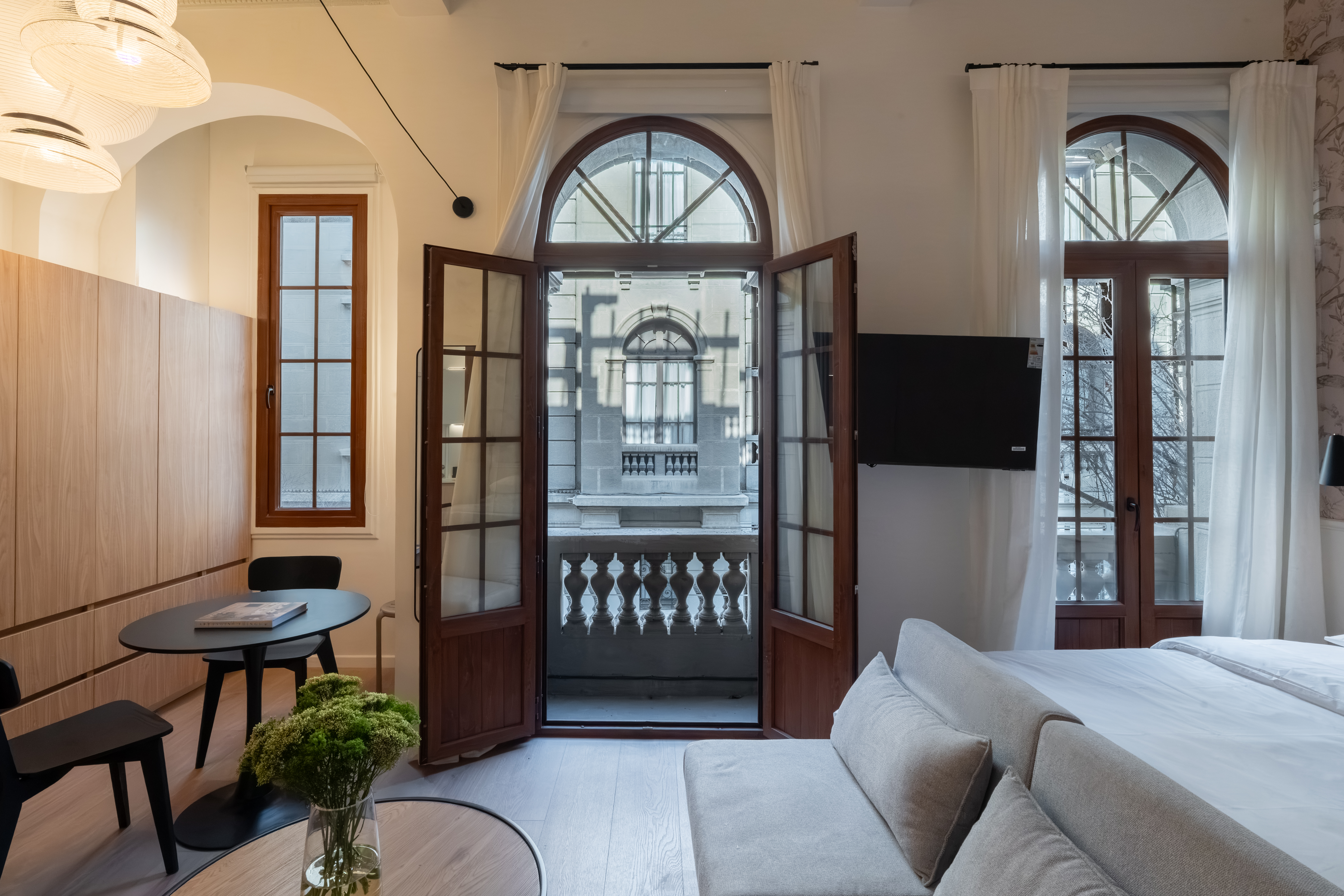 NEST Paris Londres gallery 5